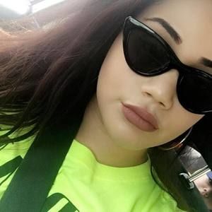 Meet your Posher, Vanessa